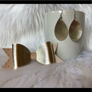 Mommy and me matching earring and bow set